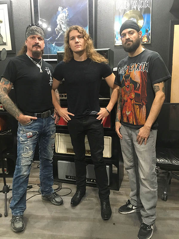 jake dreyer nuevo guitarrista new guitar player band iced earth heavy power metal news noticias bandas metalzone